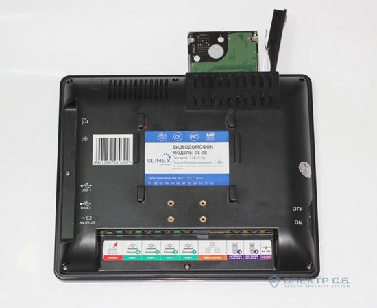 Обзор цветного домофона со встроенным квадратором и видеорегистратором Slinex GL-08N